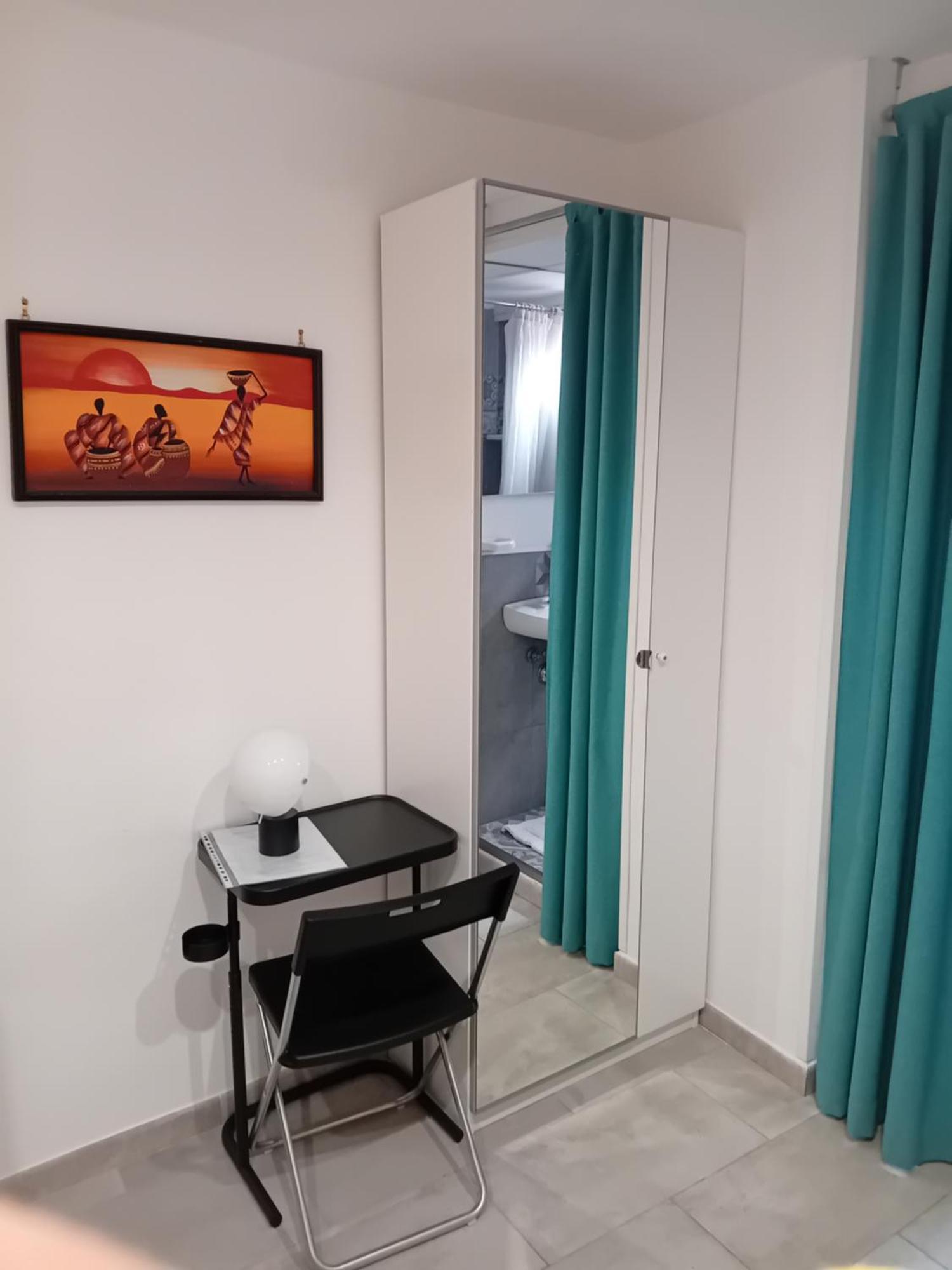 Room In Historical City Centre With Private Bathroom Katanya Dış mekan fotoğraf